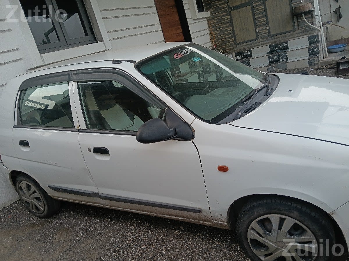 Maruti Suzuki Alto K10 2011 White Hatchback - Cars - Jamjodhpur - Image 1