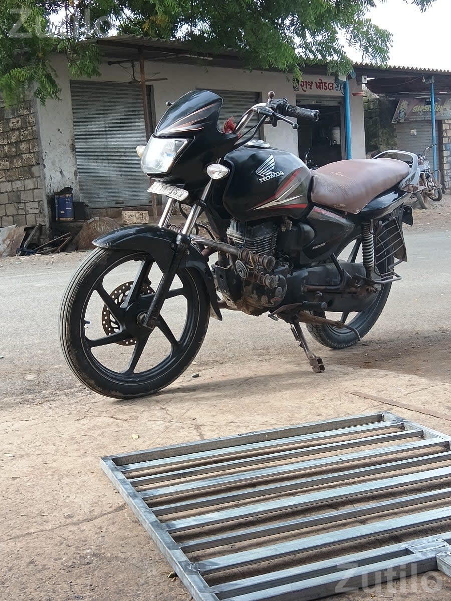 Honda Shine 2014 Black Motorcycle - બાઇક્સ - કેશોદ - Image 1