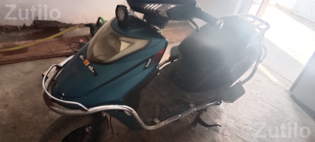 Electric Scooty with 40 km Range - Bikes - Mangrol - Image 1
