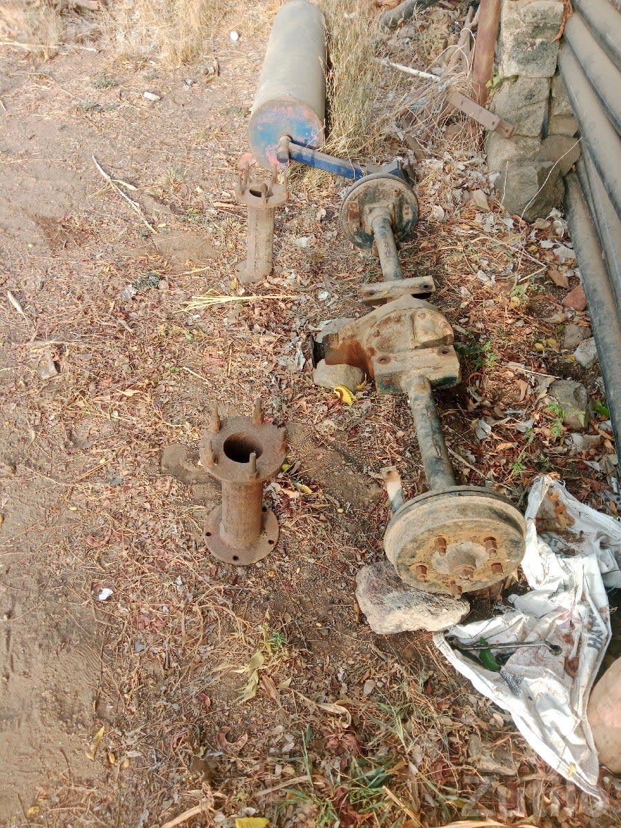 Used Vehicle Differential Axle Assembly - Auto Parts - Khambhalia - Image 1