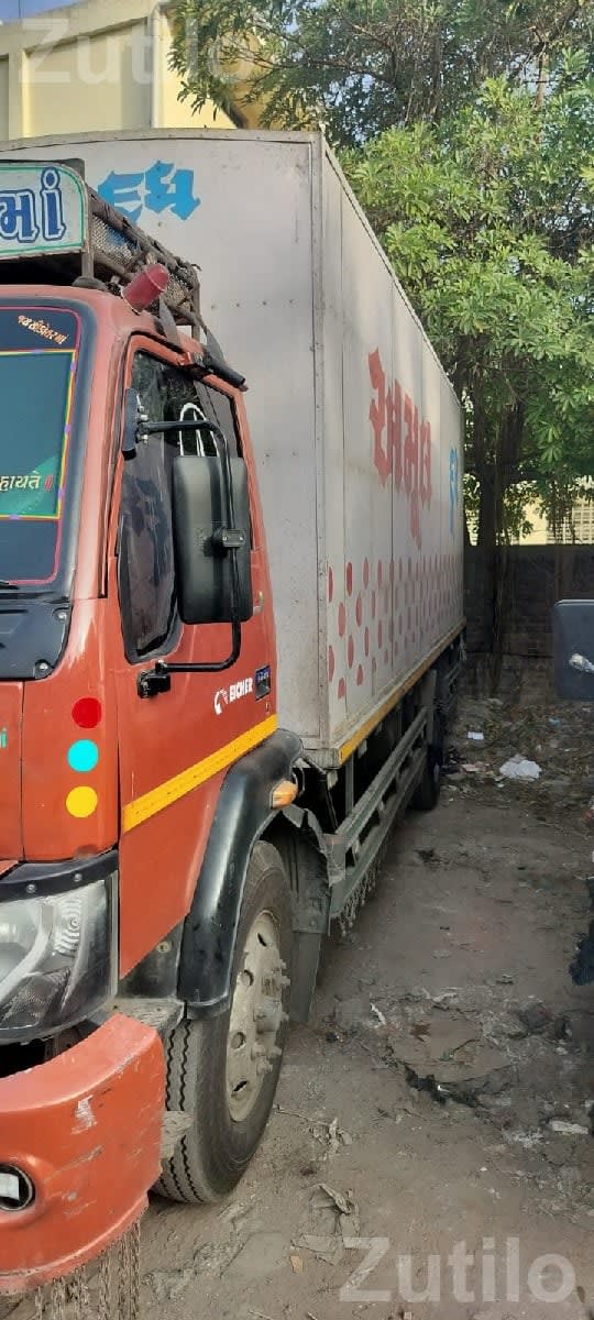 Eicher 1110 Pro 2019 Box Truck - ટ્રક અને લોરી - સુરત શહેર - Image 1