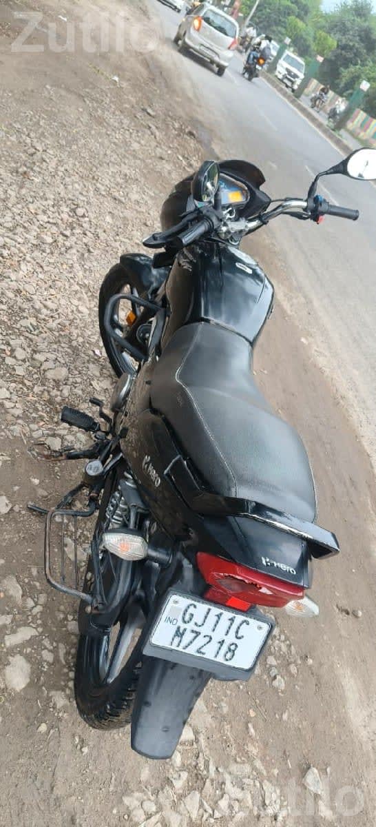 Hero Super Splendor 2023 First Owner Bike - બાઇક્સ - જુનાગઢ - Image 2