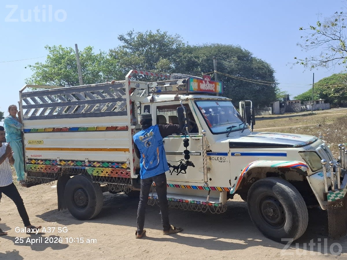 Mahindra Bolero Pickup 2013 with Active Insurance - Trucks & Lorries - Mangrol - Image 3