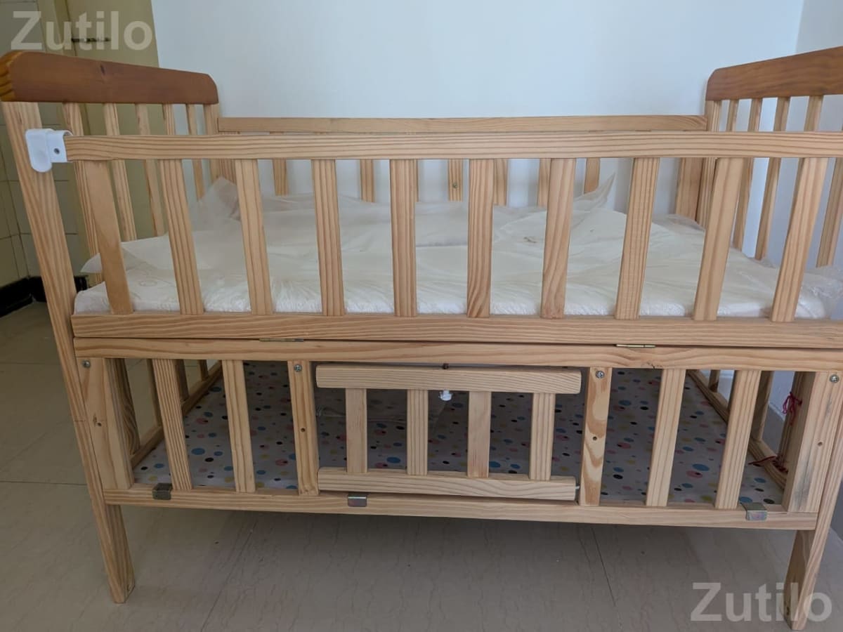 Furnifest wooden baby cot - પાળના પાંજરા અને બેડ - ખંભાળિયા - Image 1