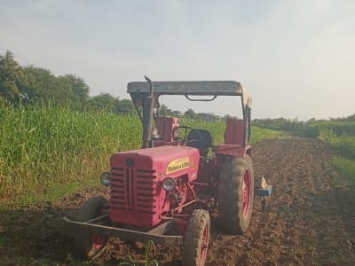 ટ્રેકટર વેચવાનું છે ટ્રેકટર વેચવાનું છે