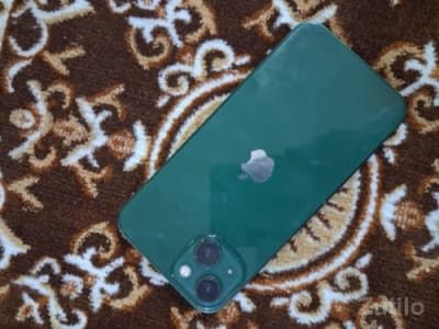 iPhone 13 iPhone 13