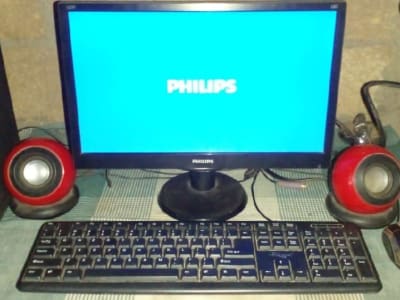 કોમ્પ્યુટર વેચવાનું છે Philips કોમ્પ્યુટર વેચવાનું છે Philips