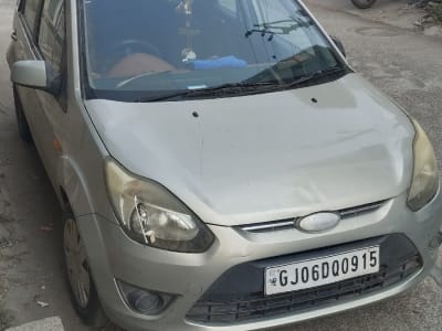 Ford Figo petrol CNG vechavni che Ford Figo petrol CNG vechavni che