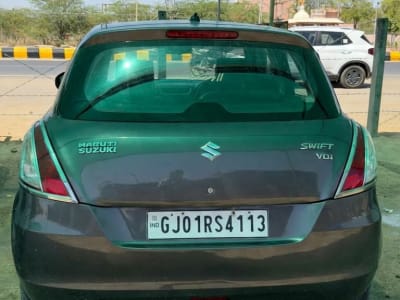 2016 Maruti Swift VDi Diesel Hatchback 2016 Maruti Swift VDi Diesel Hatchback