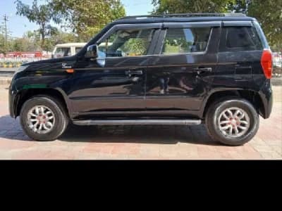 Black Mahindra TUV300 SUV for Sale Black Mahindra TUV300 SUV for Sale