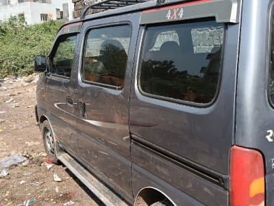 Maruti Eco Van with Roof Carrier Maruti Eco Van with Roof Carrier