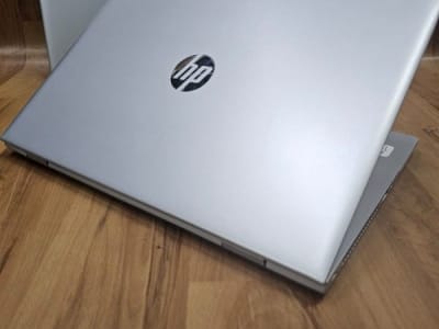 Slim Silver HP Laptop – Reliable Performance Slim Silver HP Laptop – Reliable Performance