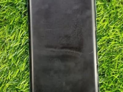 Vivo V27 Sleek Bezel-Less Smartphone Vivo V27 Sleek Bezel-Less Smartphone