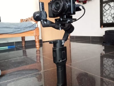 Sony Alpha Camera with Gimbal Kit Sony Alpha Camera with Gimbal Kit