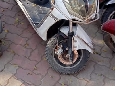 Used White Gearless Scooter for Sale Used White Gearless Scooter for Sale