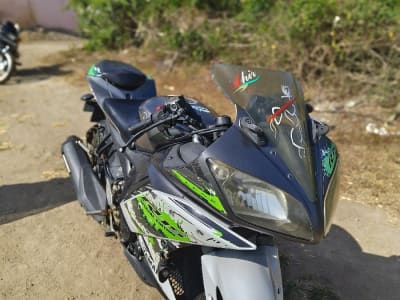 Yamaha R15 V2 2016 Used Bike