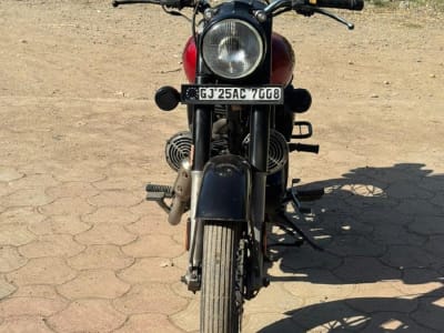 Royal Enfield Standard Bullet 2020 Bike