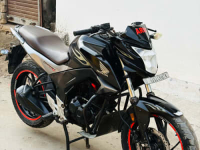 Honda Hornet 2016 Black Bike for Sale Honda Hornet 2016 Black Bike for Sale