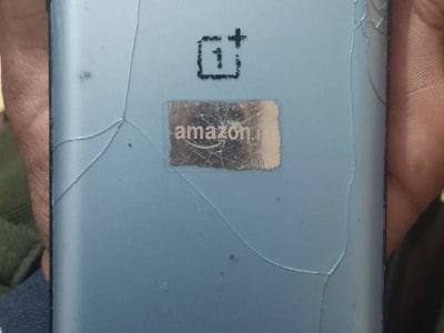OnePlus 9R 12GB 256GB Blue (Cracked Back) OnePlus 9R 12GB 256GB Blue (Cracked Back)