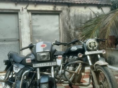 Hero Splendor & Royal Enfield Electra Set Hero Splendor & Royal Enfield Electra Set