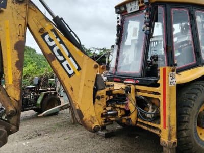 JCB Backhoe Loader 2010 Model for Sale JCB Backhoe Loader 2010 Model for Sale