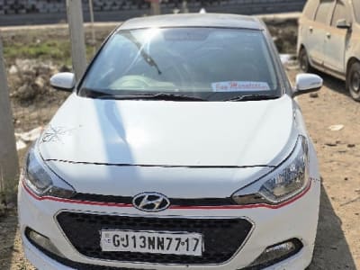 Hyundai i20 2014 Top Model Car Hyundai i20 2014 Top Model Car