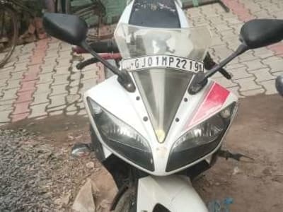 Yamaha R15 V2 2011 Motorcycle Yamaha R15 V2 2011 Motorcycle