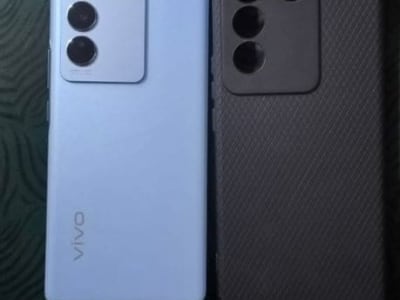Vivo V27 8GB 128GB with Kit Glass Crack Vivo V27 8GB 128GB with Kit Glass Crack