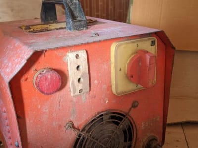 200 AMP Welding Machine Working Condition 200 AMP Welding Machine Working Condition
