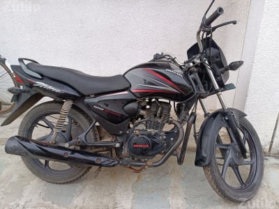 Honda Shine CBF 125 CC 2014 Black Bike Honda Shine CBF 125 CC 2014 Black Bike