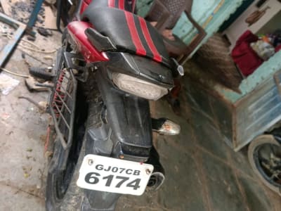 2015 Hero Hunk Bike Red 2015 Hero Hunk Bike Red