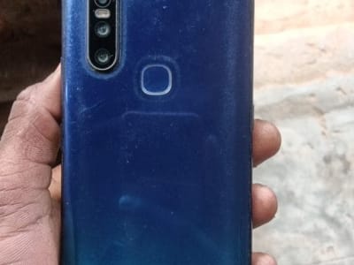 Vivo Smartphone Blue Gradient Finish