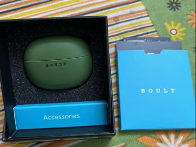 Boult Wireless Earbuds with Charging Case Boult Wireless Earbuds with Charging Case