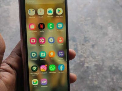 Samsung Galaxy Z Fold2 5G Smartphone Samsung Galaxy Z Fold2 5G Smartphone