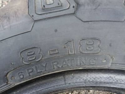Mahindra Yuvraj 215 Tyre 8-18 Single Piece Mahindra Yuvraj 215 Tyre 8-18 Single Piece