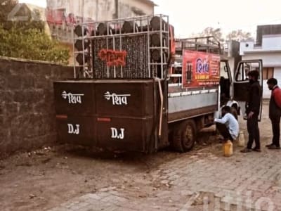 Complete DJ Sound Setup with Generator and Laptop Complete DJ Sound Setup with Generator and Laptop