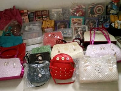 Ladies Purses and Accessories Mixed Stock Lot Ladies Purses and Accessories Mixed Stock Lot