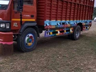 Eicher 11.10 Plain Model 2010 Truck Eicher 11.10 Plain Model 2010 Truck