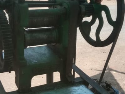 Sugarcane Juice Machine in Working Condition Sugarcane Juice Machine in Working Condition
