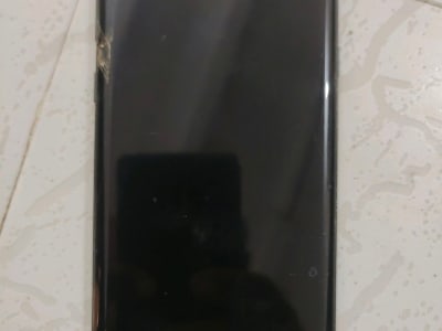 Samsung Galaxy Note 9 with Broken Display Samsung Galaxy Note 9 with Broken Display