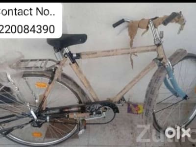हिरो 🚲 साईकल मात्र दो महीने पहले की है। हिरो 🚲 साईकल मात्र दो महीने पहले की है।