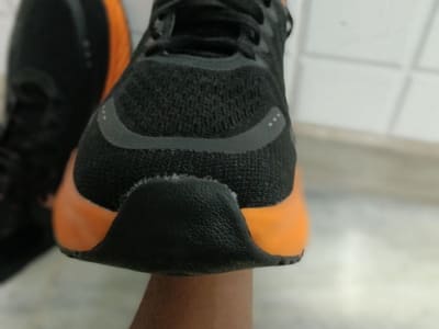 Sports Shoes Size 10 Black and Orange Sports Shoes Size 10 Black and Orange