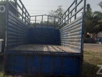 Eicher 1085 Cargo Truck 2011 17 Feet Eicher 1085 Cargo Truck 2011 17 Feet