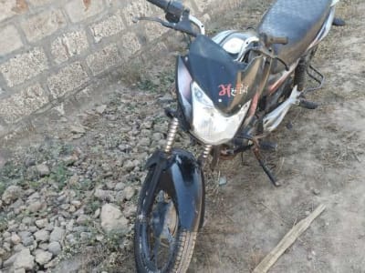 Bajaj Discover 2013 Bike with 2 New Tyres Bajaj Discover 2013 Bike with 2 New Tyres