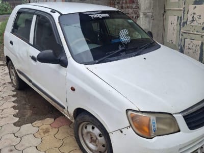 2012 Maruti Suzuki Alto White Hatchback 2012 Maruti Suzuki Alto White Hatchback