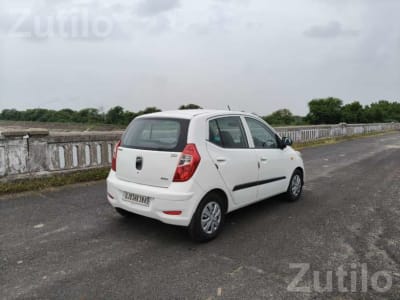 Hyundai i10 2015 Petrol CNG White Car Hyundai i10 2015 Petrol CNG White Car
