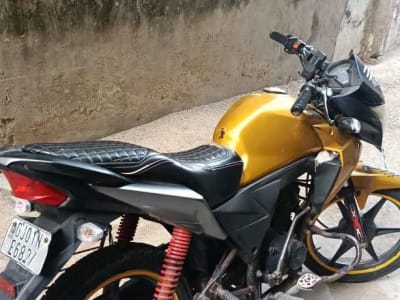 2011 Yellow Single Cylinder Motorcycle 2011 Yellow Single Cylinder Motorcycle
