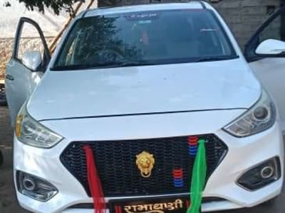 2018 Hyundai Verna Top Model Sedan 2018 Hyundai Verna Top Model Sedan