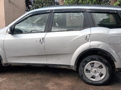 Mahindra XUV500 2012 Silver SUV Mahindra XUV500 2012 Silver SUV