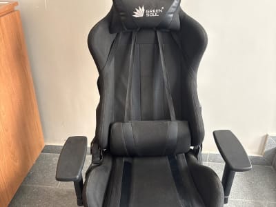 Green soul gaming chair (2024) - perfect condition can be use for office purpose also Green soul gaming chair (2024) - perfect condition can be use for office purpose also